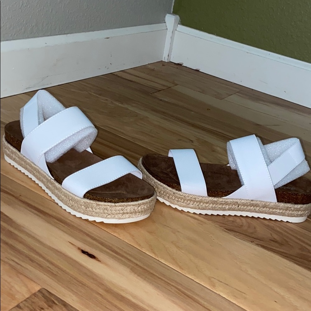 madden girl sandals